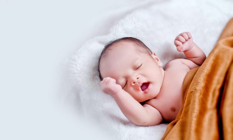 Baby Gear Essentials That New Moms Should Know Of-familyhomedeals